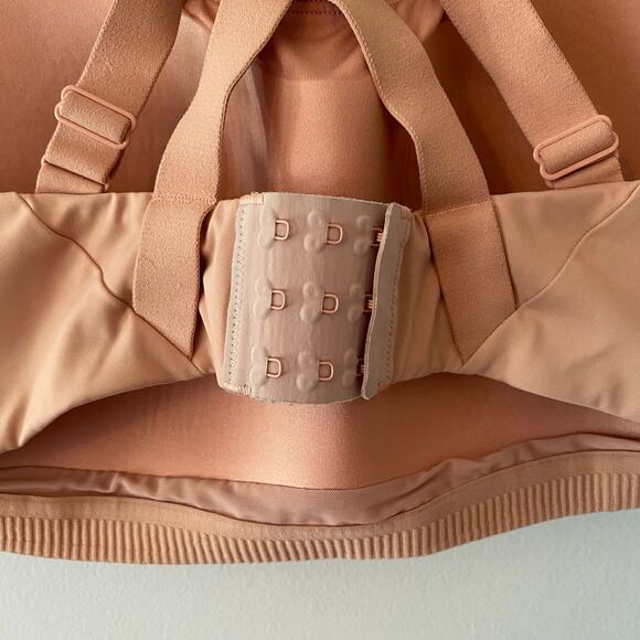 Lululemon Energy Bra Light Pink Padded Sports Bra High Support Women's size 38D - Picture 6 of 8